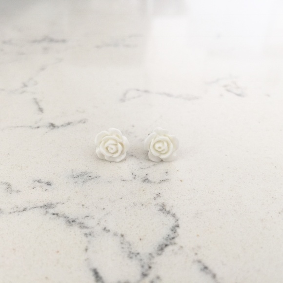 Jewelry - Snow White Rose Stud Earrings